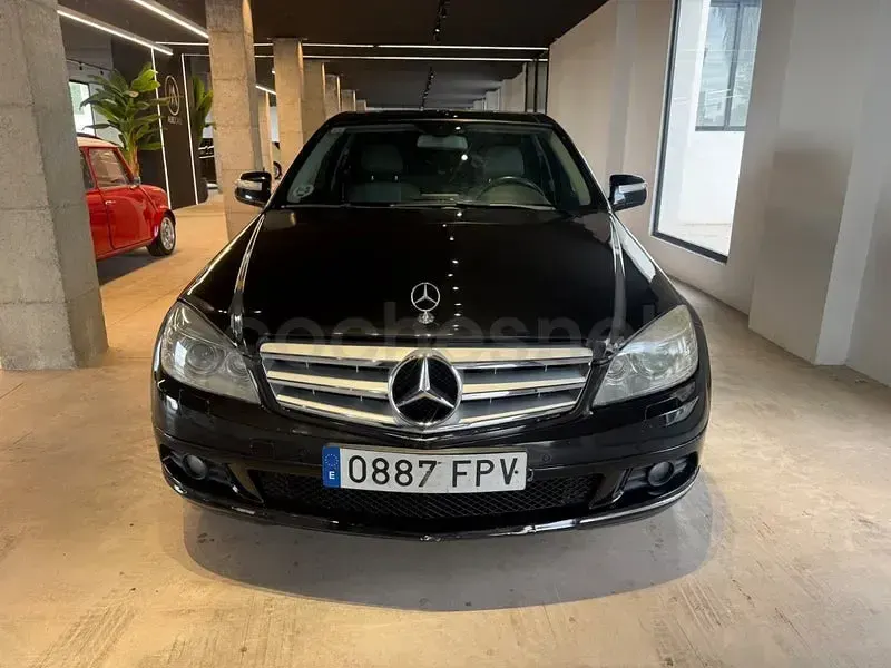Usado Mercedes C320 Avantgarde 224 CV (164 kW) 2007 Negro Familiar