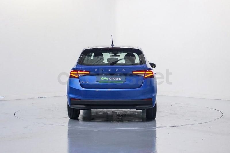 Usado Skoda Fabia Ambition 95 CV (69 kW) 2023 Azul Utilitario