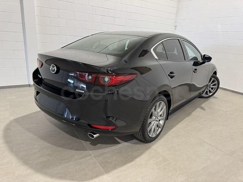 Usado Mazda 3 140 CV (102 kW) 2025 Negro Berlina