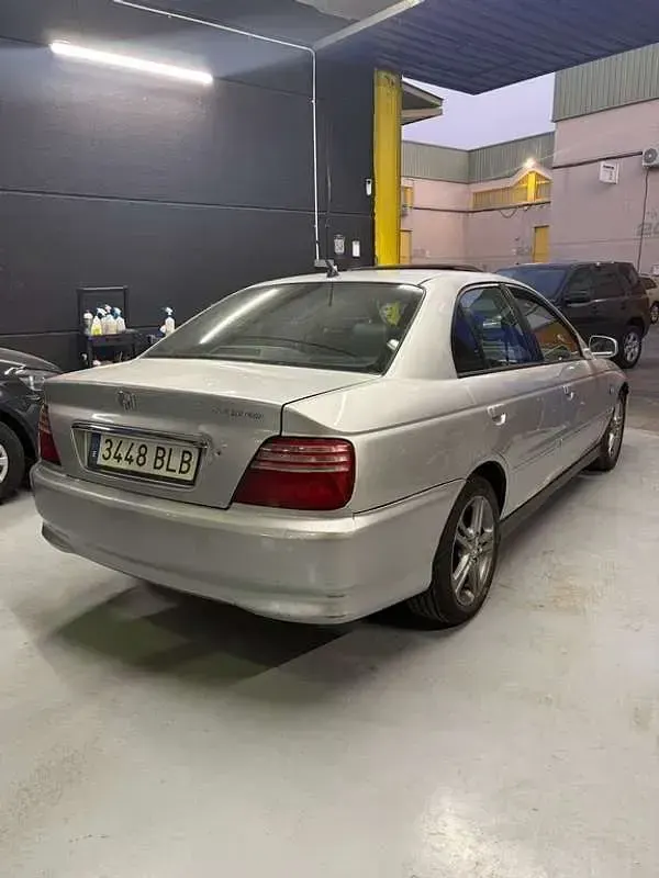 Usado Honda Accord ES 152 CV (111 kW) 2001 Gris Berlina
