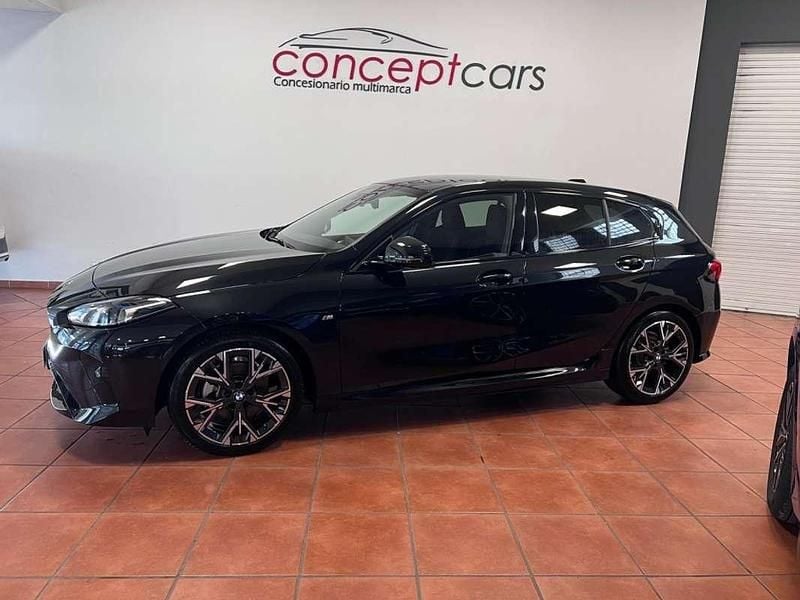 Usado BMW 120 M Sport 170 CV (125 kW) 2025 Negro Utilitario