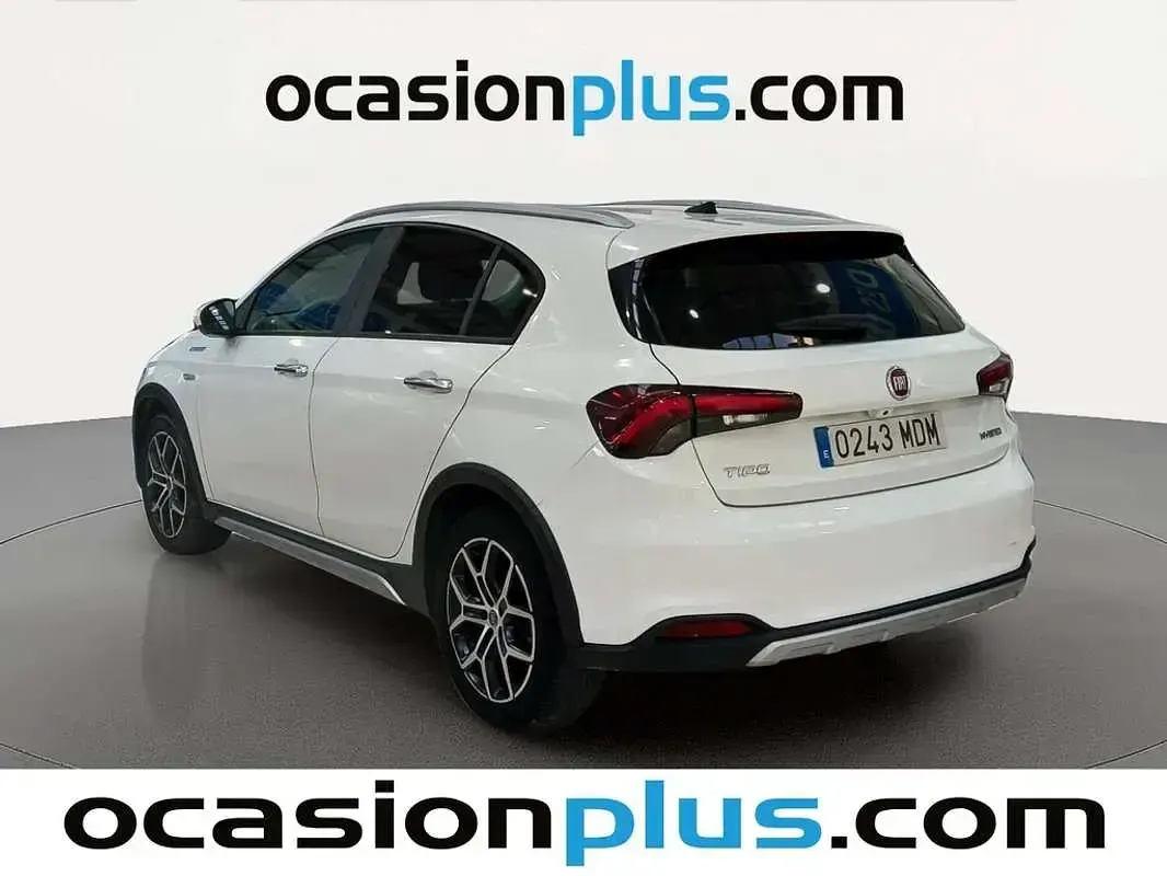 Usado Fiat Tipo Cross 131 CV (96 kW) 2023 Blanco Utilitario