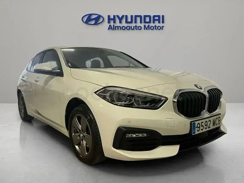 Usado BMW 118 136 CV (100 kW) 2022 Blanco Utilitario