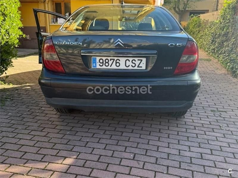 Usado Citroën C5 110 HP (80 kW) 2004 Preto Sedan