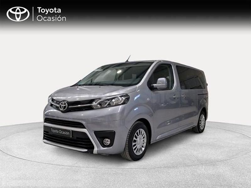 Usado Toyota Proace Verso 120 CV (88 kW) 2022 Gris / plata Familiar