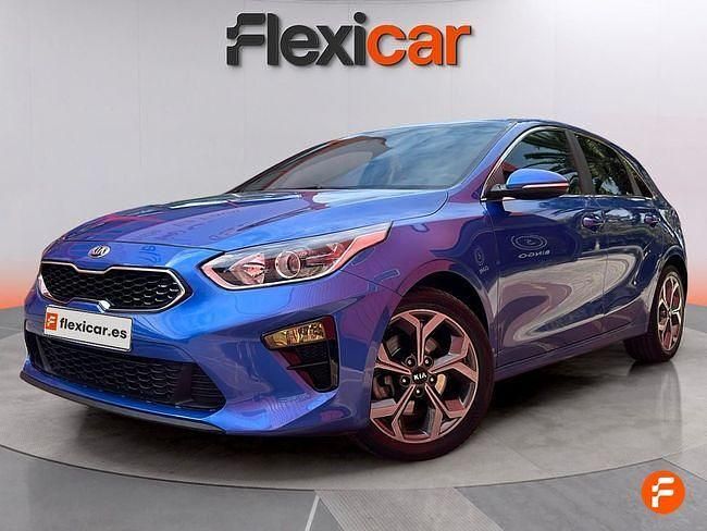 Usado Kia Ceed 140 CV (102 kW) 2019 Azul Utilitario