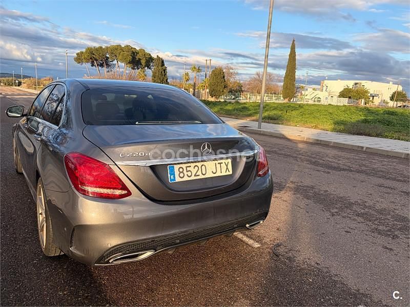 Usado Mercedes C220 AMG 170 CV (125 kW) 2016 Gris / plata Berlina