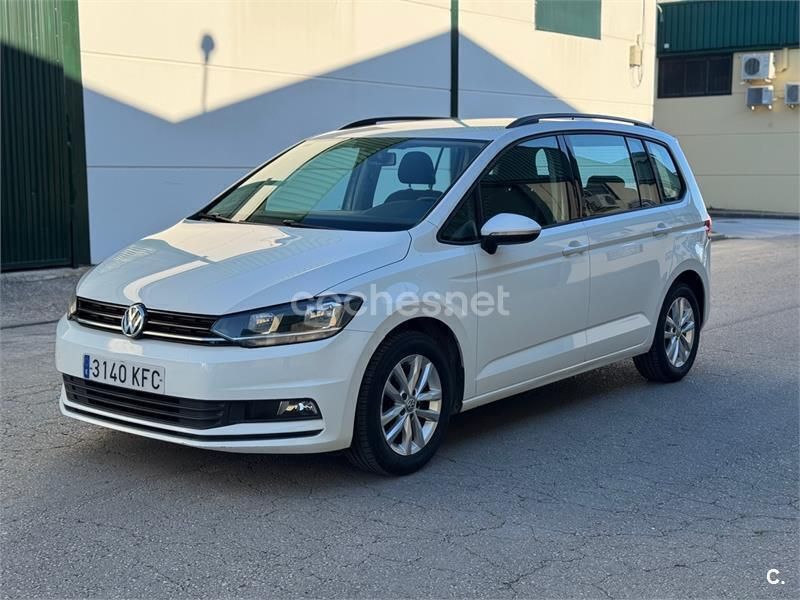 Blanco Usado 2017 VW Touran Business Monovolumen | 16.600 € (Precio justo) - Imagen 1/4