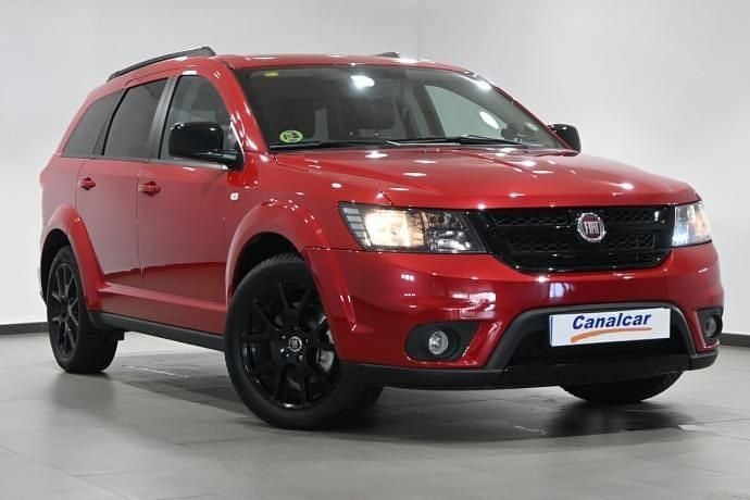 Usado Fiat Freemont 140 CV (102 kW) 2014 Rojo SUV