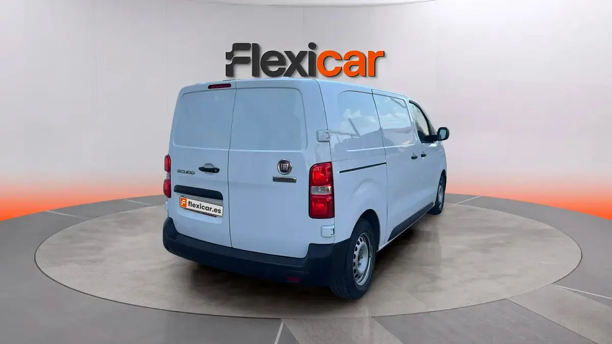 Usado Fiat Scudo 102 CV (75 kW) 2023 Blanco Van