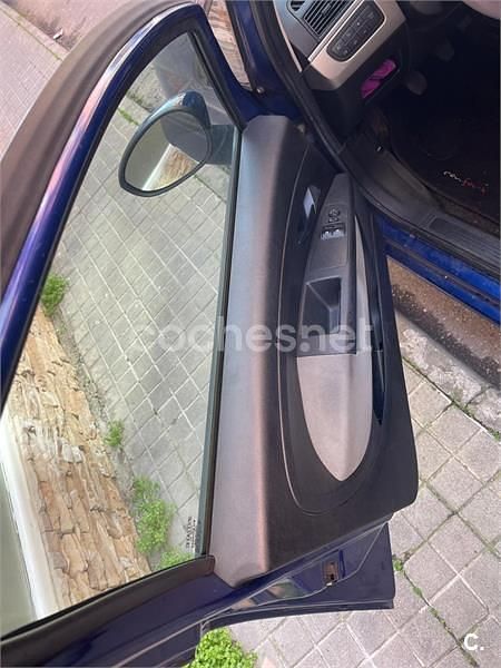 Usado Fiat Punto Classica 70 CV (51 kW) 2007 Azul Utilitario