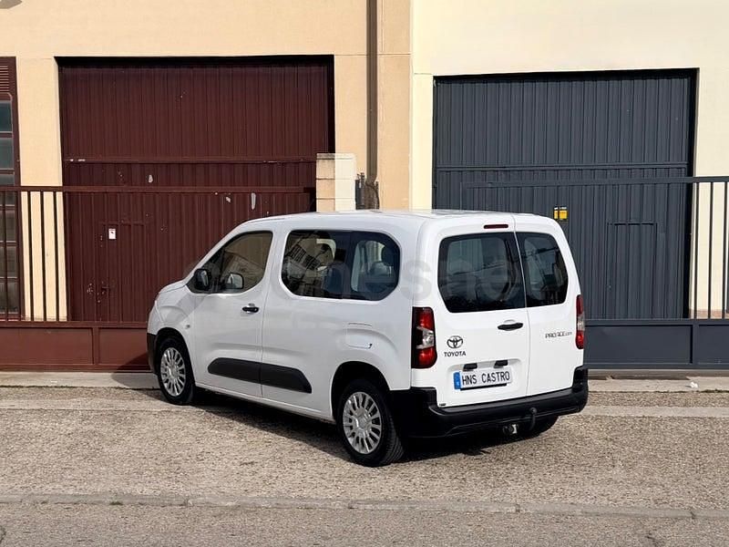 Usado Toyota Proace City City 102 CV (75 kW) 2021 Blanco Monovolumen
