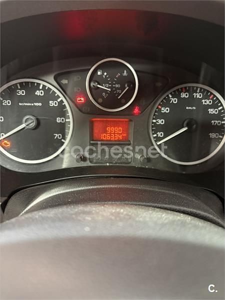 Usado Citroën Berlingo Live 100 CV (73 kW) 2016 Negro Monovolumen