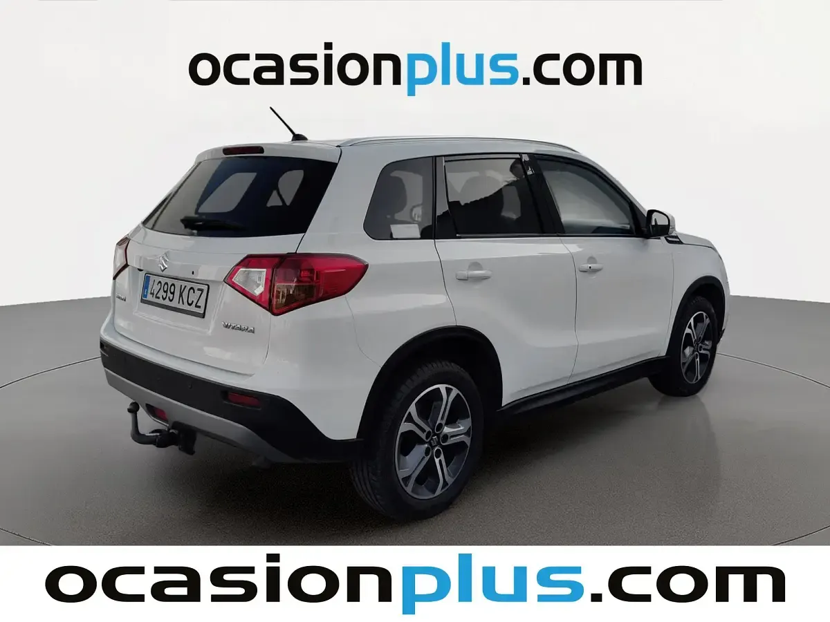 Usado Suzuki Vitara GLX 120 CV (88 kW) 2017 Blanco SUV