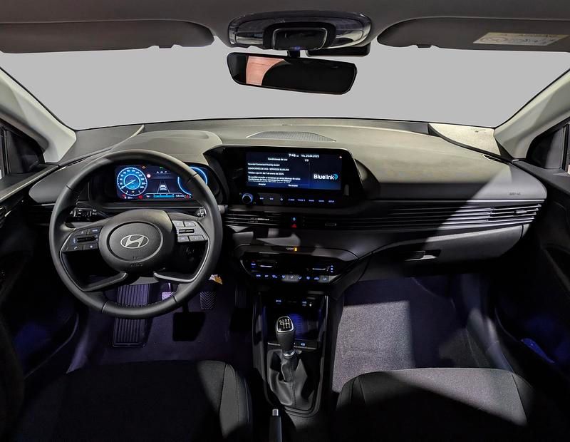 Nuevo Hyundai i20 Blackline 100 CV (73 kW) 2025 Azul vibrant (techo negro) Utilitario