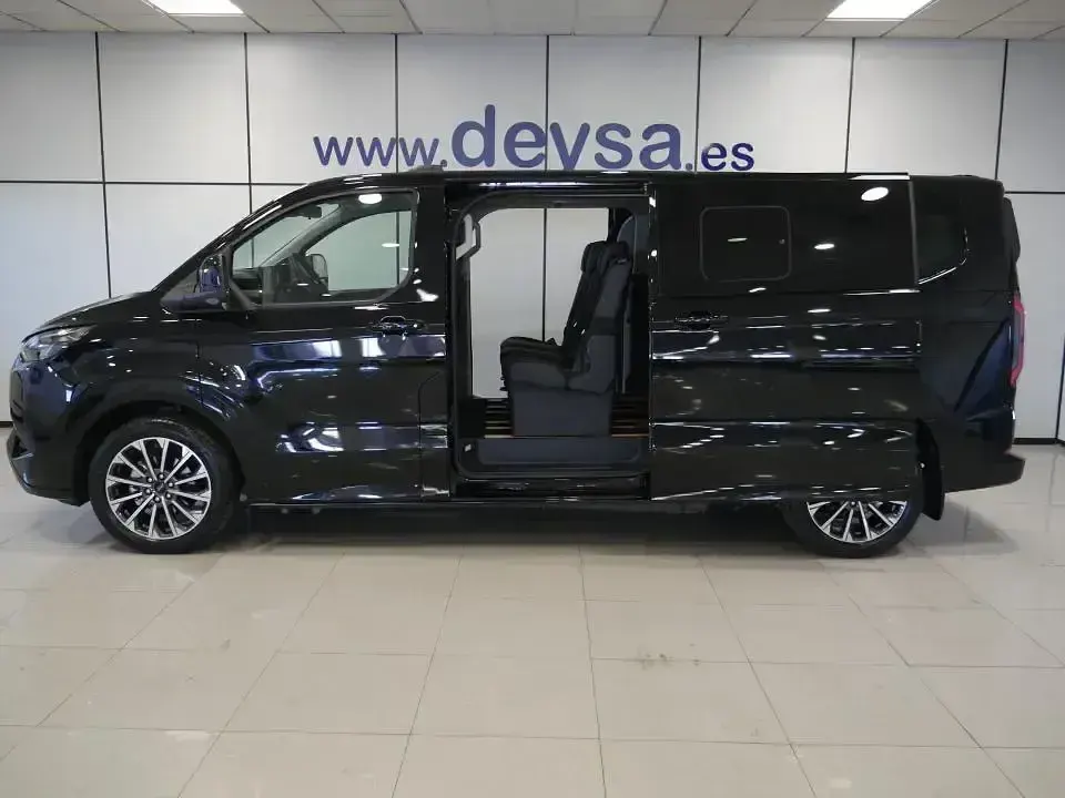 Nuevo Ford Tourneo Titanium X 232 CV (170 kW) 2026 Negro Monovolumen
