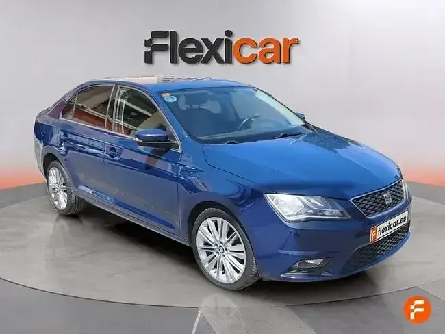 Usado Seat Toledo Style 110 CV (80 kW) 2017 Azul Utilitario