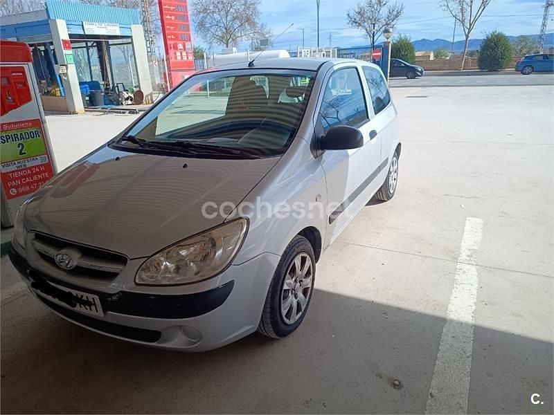 Usado Hyundai Getz 66 CV (48 kW) 2008 Gris / plata Utilitario