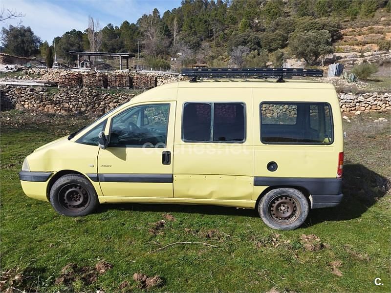 Usado Citroën Jumpy 71 CV (52 kW) 2004 Amarillo Monovolumen
