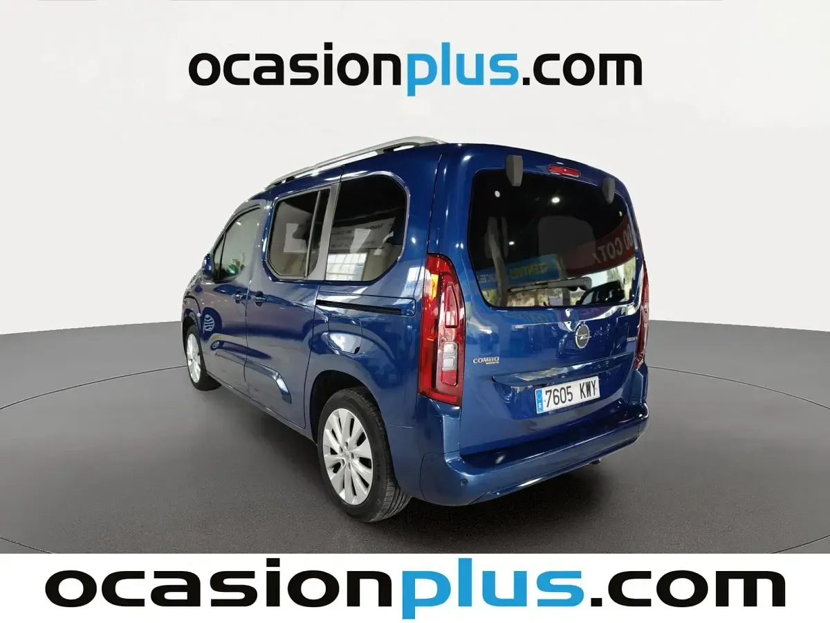 Usado Opel Combo Life Innovation 100 CV (73 kW) 2019 Azul Monovolumen