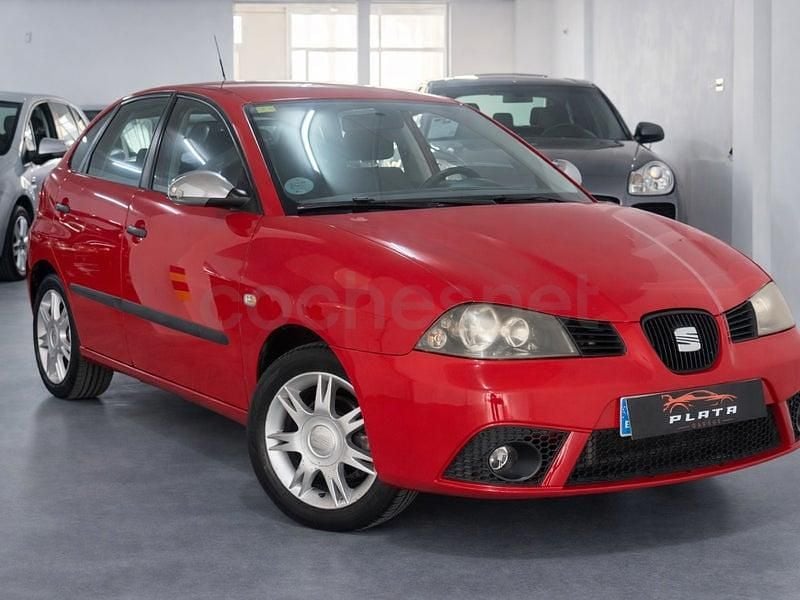Usado Seat Ibiza 85 HP (62 kW) 2006 Vermelho Citadino