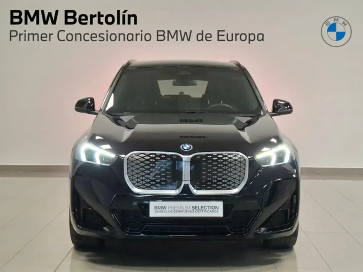 Usado BMW iX1 Comfort Edition 150 kW (204 CV) 2025 Negro SUV