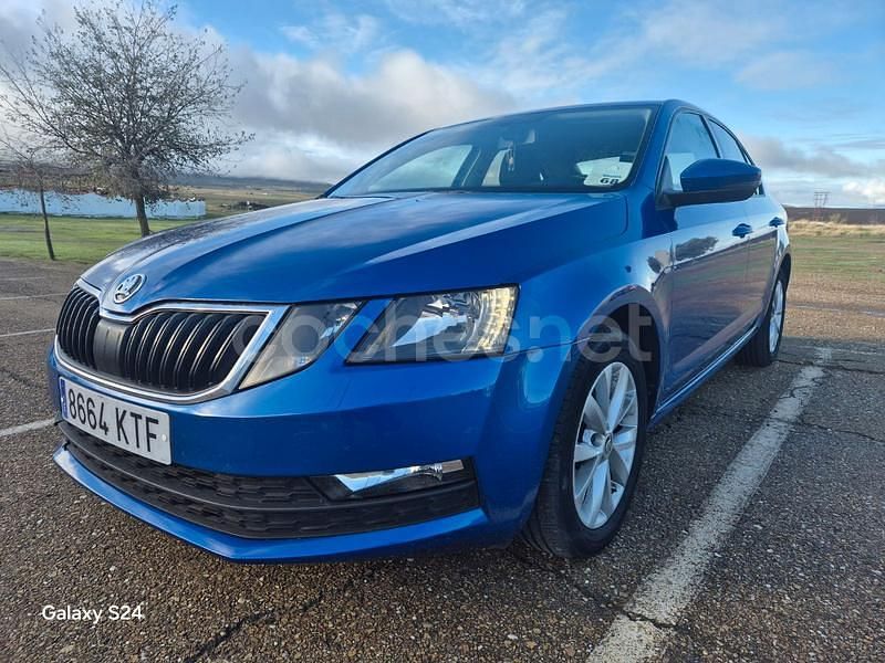 Azul Usado 2019 Skoda Octavia Style Berlina | 11.900 € (Precio justo) - Imagen 1/4