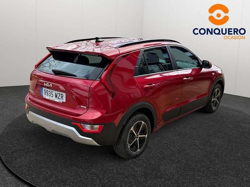 Usado Kia Niro 129 CV (94 kW) 2025 Rojo SUV