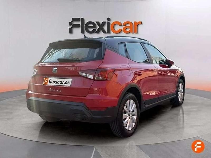 Usado Seat Arona Style 116 CV (85 kW) 2023 Rojo SUV