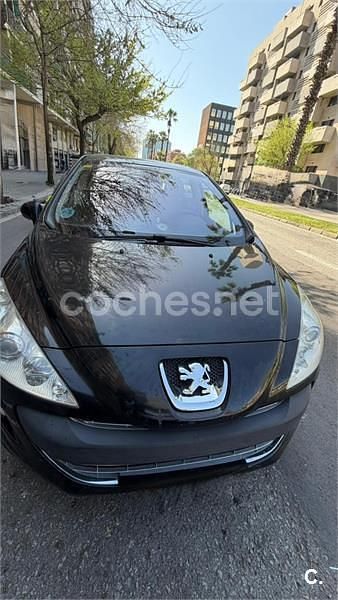 Usado Peugeot 308 Premium 120 CV (88 kW) 2009 Negro Berlina