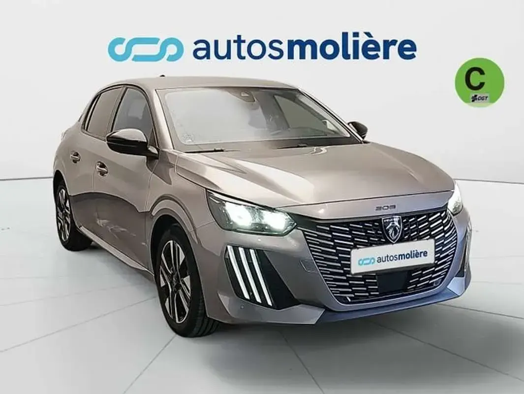 Usado Peugeot 208 Allure 102 CV (75 kW) 2025 Gris Utilitario