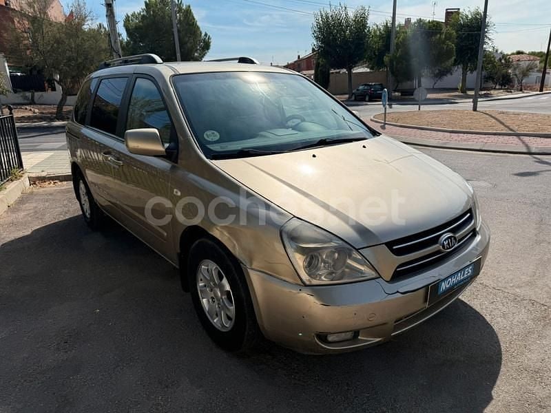Usado Kia Carnival EX 185 CV (136 kW) 2006 Amarillo Monovolumen