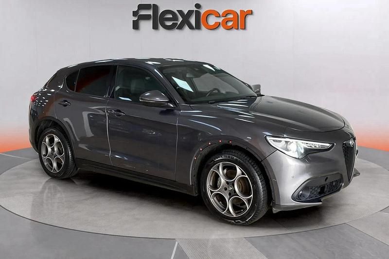 Gris Usado 2022 Alfa Romeo Stelvio Sprint SUV | 22.990 € (Buen precio) - Imagen 1/4