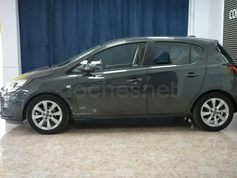 Usado Opel Corsa Business 90 CV (66 kW) 2017 Gris / plata Utilitario