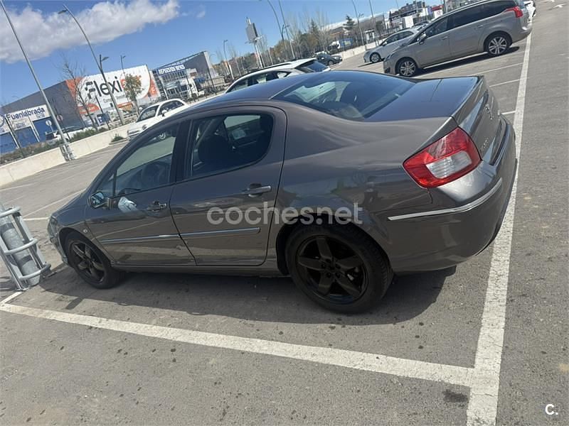 Usado Peugeot 407 Premium 136 CV (100 kW) 2009 Marrón Berlina