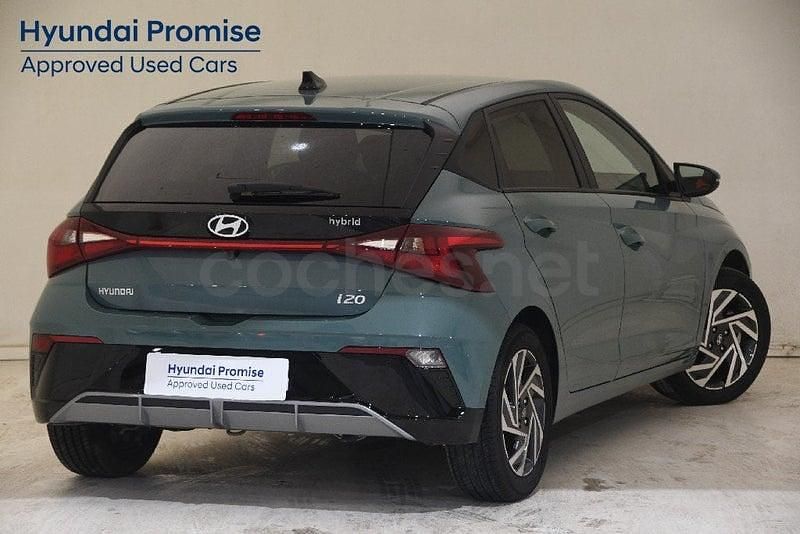 Usado Hyundai i20 100 CV (73 kW) 2025 Verde Utilitario