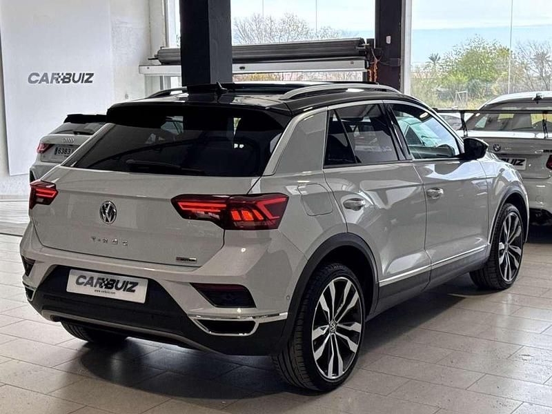 Usado VW T-Roc Sportline 190 CV (139 kW) 2018 Plateado SUV