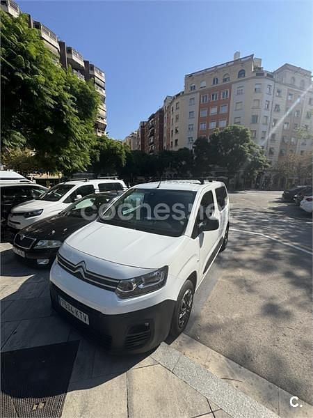 Usado Citroën Berlingo Live 100 CV (73 kW) 2019 Blanco Monovolumen