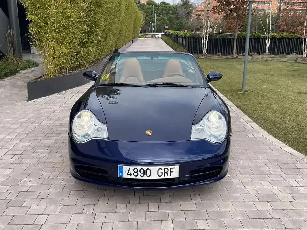 Usado Porsche 911 Carrera 349 CV (256 kW) 2003 Azul Coupe