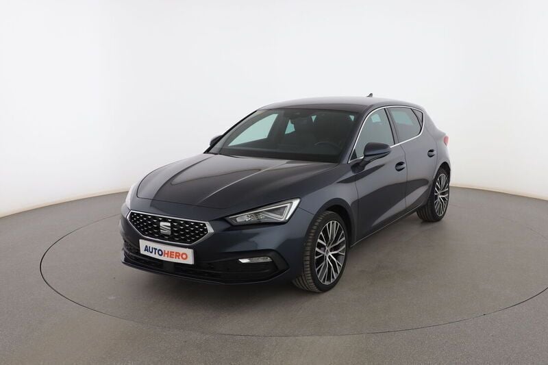 Gris Usado 2020 Seat Leon XCELLENCE Utilitario | 20.799 € (Precio justo) - Imagen 1/4