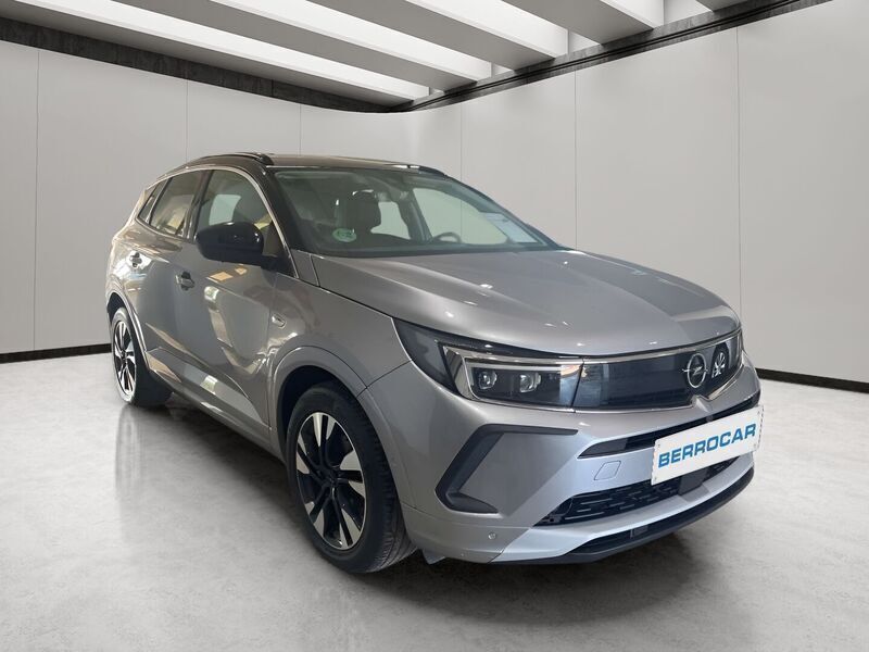 Gris Usado 2022 Opel Grandland X Ultimate SUV | 16.899 € (Precio justo) - Imagen 1/4