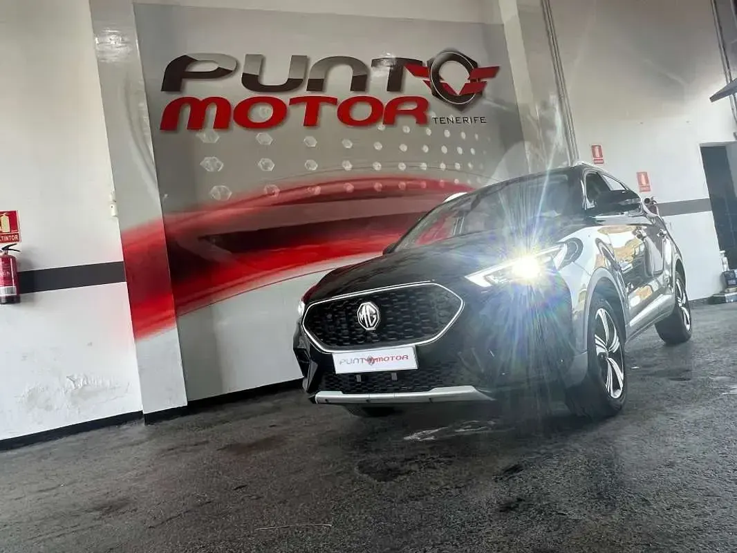 Usado MG ZS Comfort 106 CV (77 kW) 2024 Negro SUV