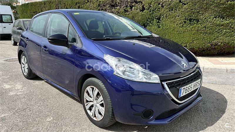 Usado Peugeot 208 Active 68 CV (50 kW) 2013 Azul Utilitario