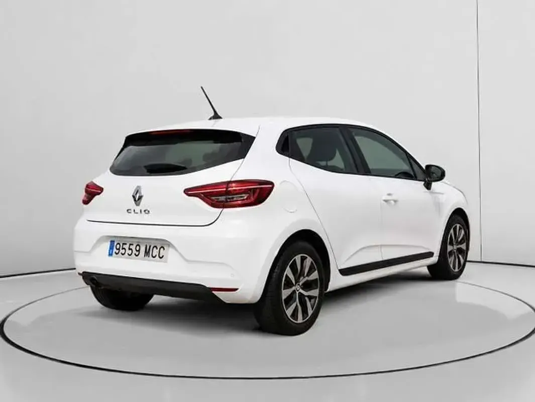 Usado Renault Clio Equilibre 101 CV (74 kW) 2022 Blanco Utilitario