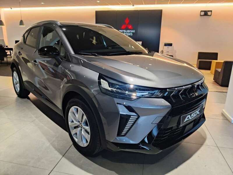 Rojo Nuevo 2025 Mitsubishi ASX Motion SUV | 22.900 € (Precio justo) - Imagen 1/4