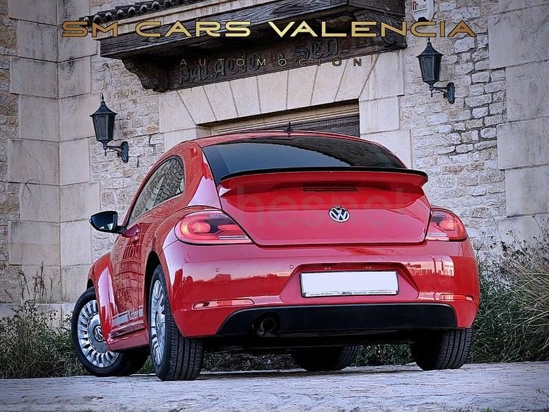 Usado VW Beetle Design 105 CV (77 kW) 2014 Rojo Utilitario