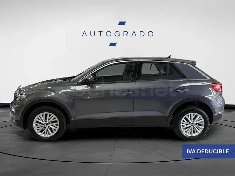 Usado VW T-Roc Edition 110 CV (80 kW) 2022 Gris / plata SUV