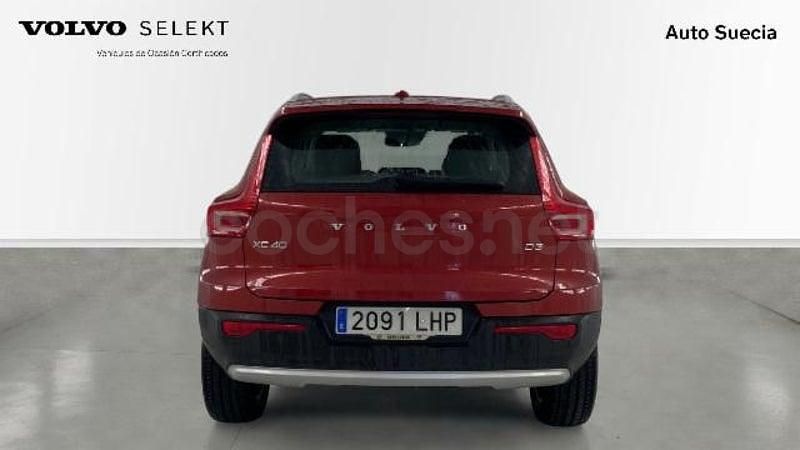 Usado Volvo XC40 Business Edition 150 CV (110 kW) 2020 Rojo SUV