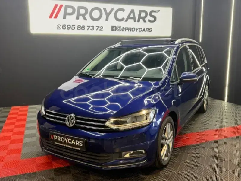 Usado VW Touran Sportline 150 CV (110 kW) 2017 Azul Monovolumen
