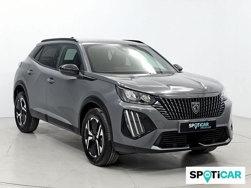 Usado Peugeot 2008 Allure 136 CV (100 kW) 2025 Gris SUV